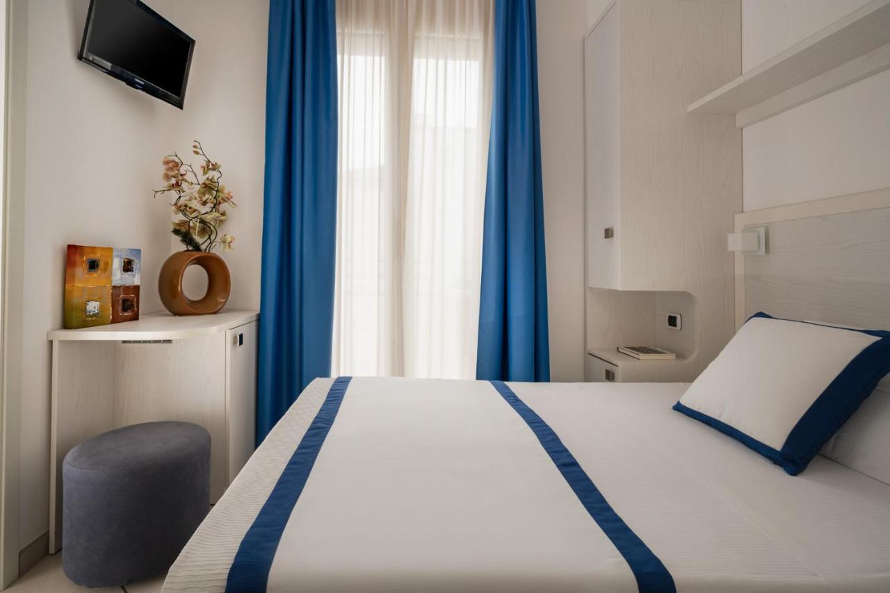 Hotel Embassy Riccione Exteriér fotografie