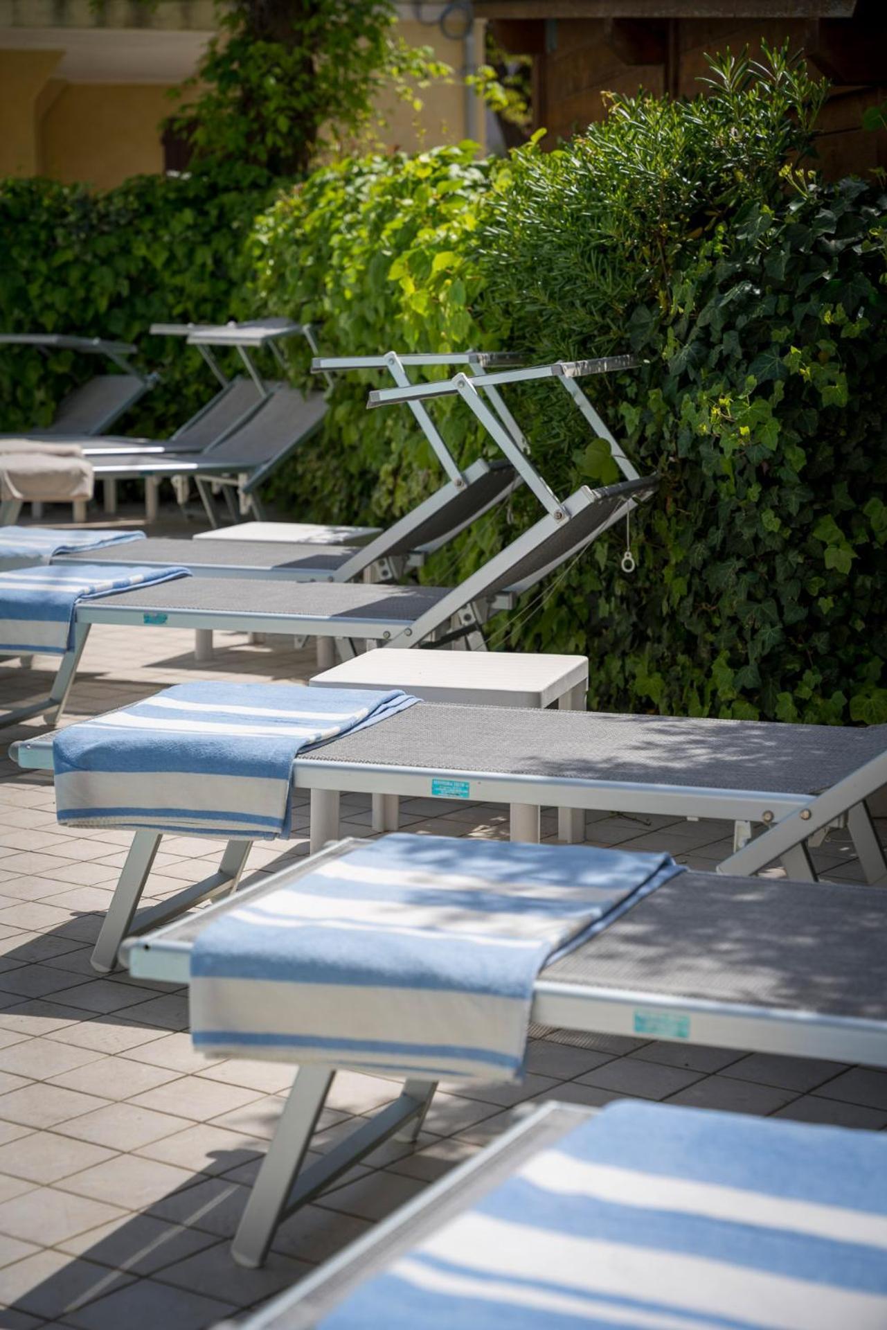 Hotel Embassy Riccione Exteriér fotografie