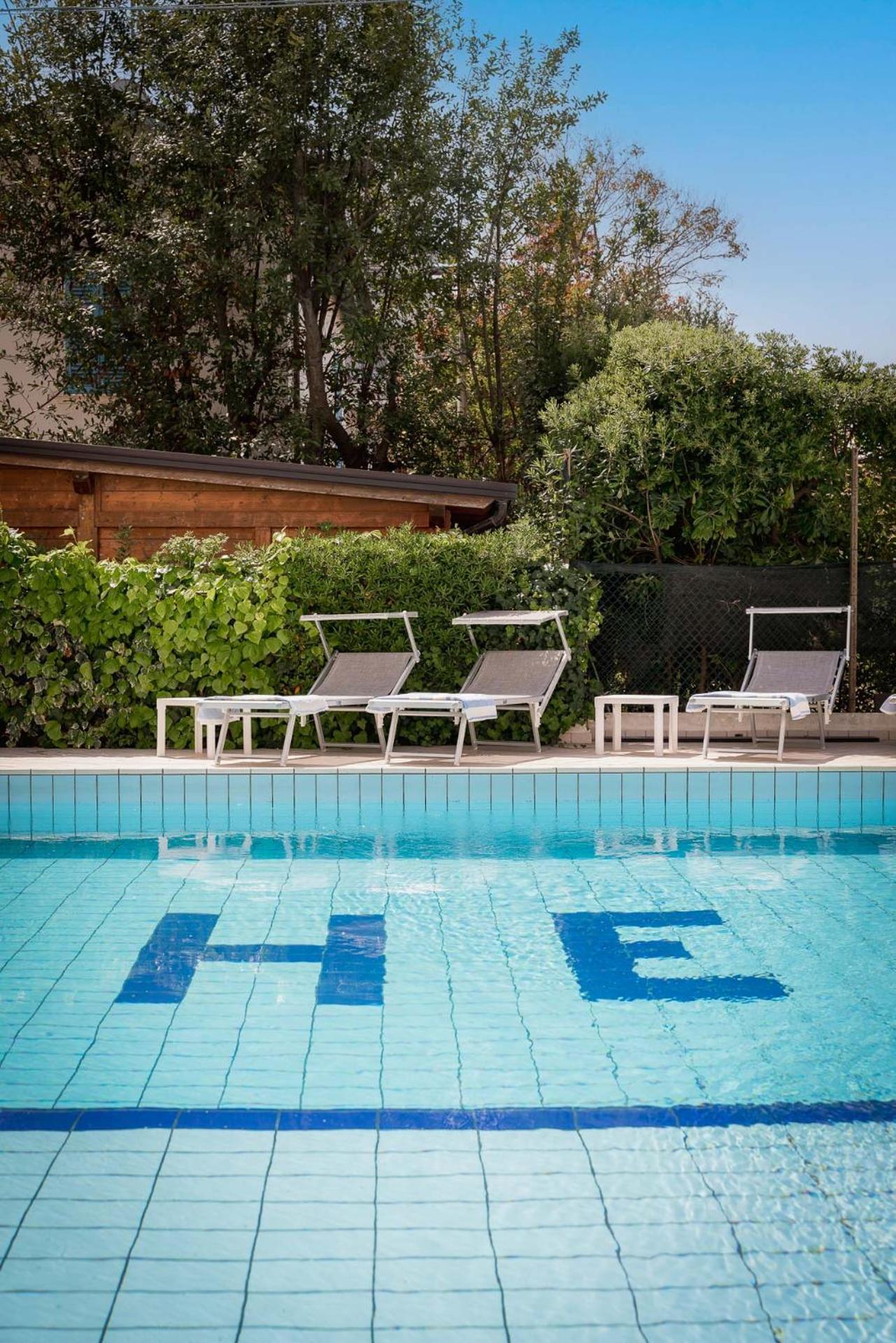 Hotel Embassy Riccione Exteriér fotografie