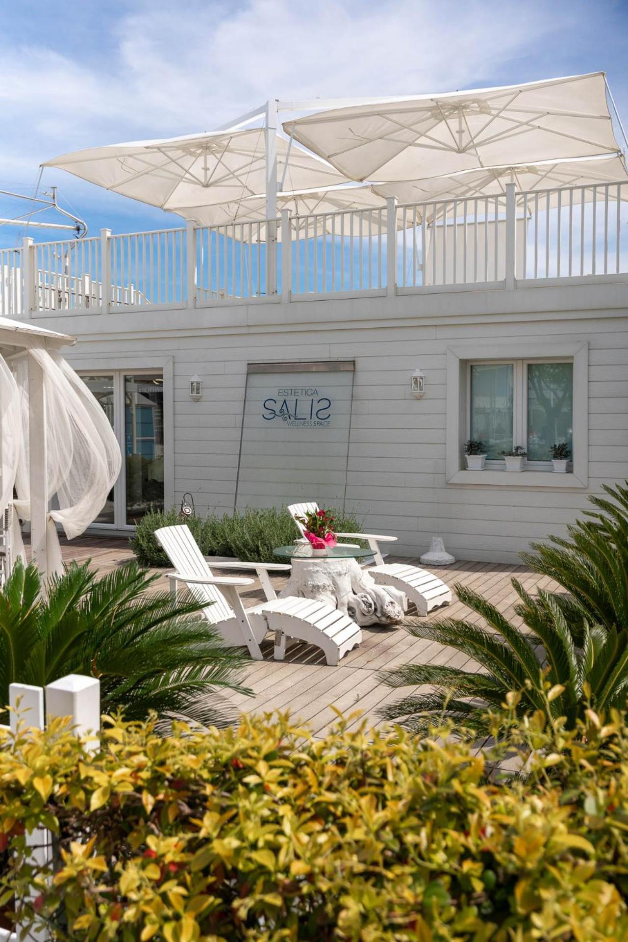 Hotel Embassy Riccione Exteriér fotografie